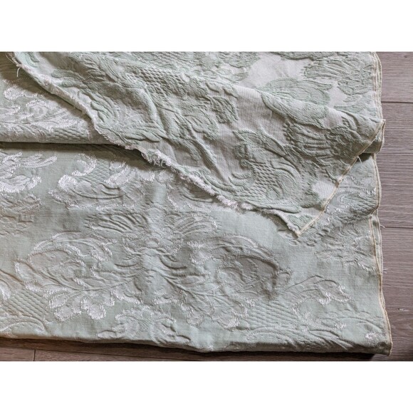 2 Yards Pale Green Jacquard Damask Drapery Decor Fabric 46'' - Picture 5 of 5